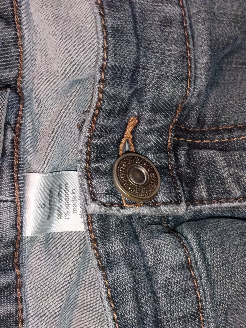 Slim Fit Men's Blue Denim Jeans with Contrast Stitching